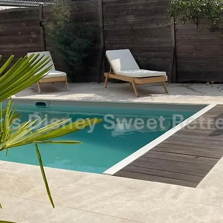 בית נופש Paris Sweet Retreat *